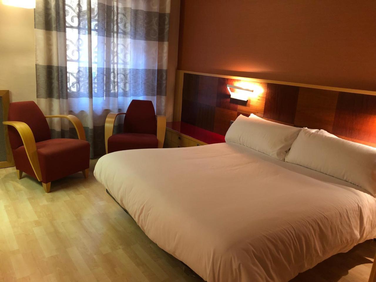 Hostal De La Gloria Viladrau Exteriér fotografie